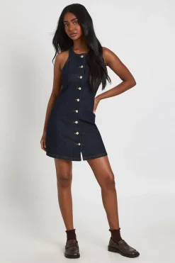 boohoo Robe Mini En Jean Sans Manches À Taille Cintrée<Femme Denim|Denim