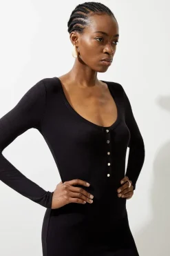 Robe mini en jersey côtelé de viscose luxueuse à col rond plongeant