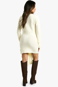 Robe Mini en Maille Douce Oversize avec Détail Noué