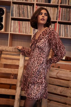 Robe Mini en Mousseline à Col Volants