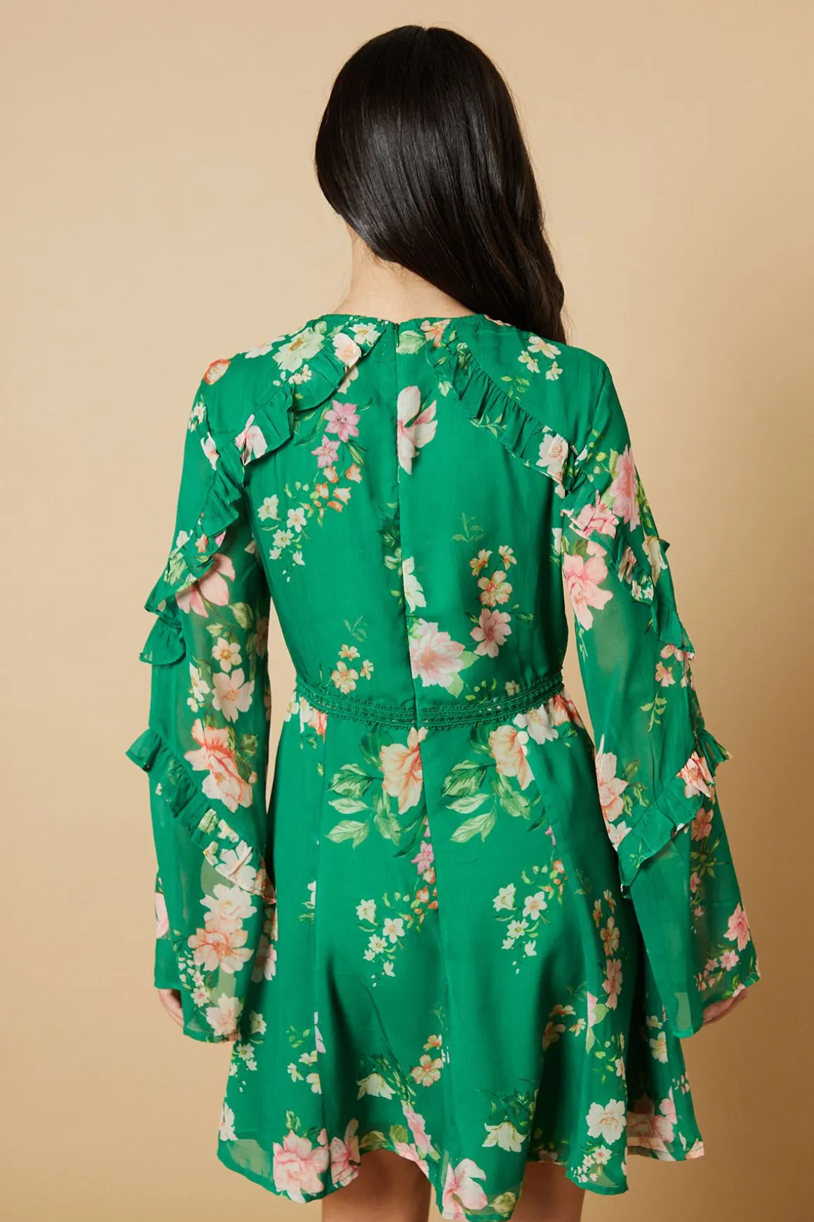 Robe Mini en Mousseline Florale avec Finitions en Dentelle