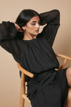 Robe Mini en Mousseline Froncée à Détails Plissés
