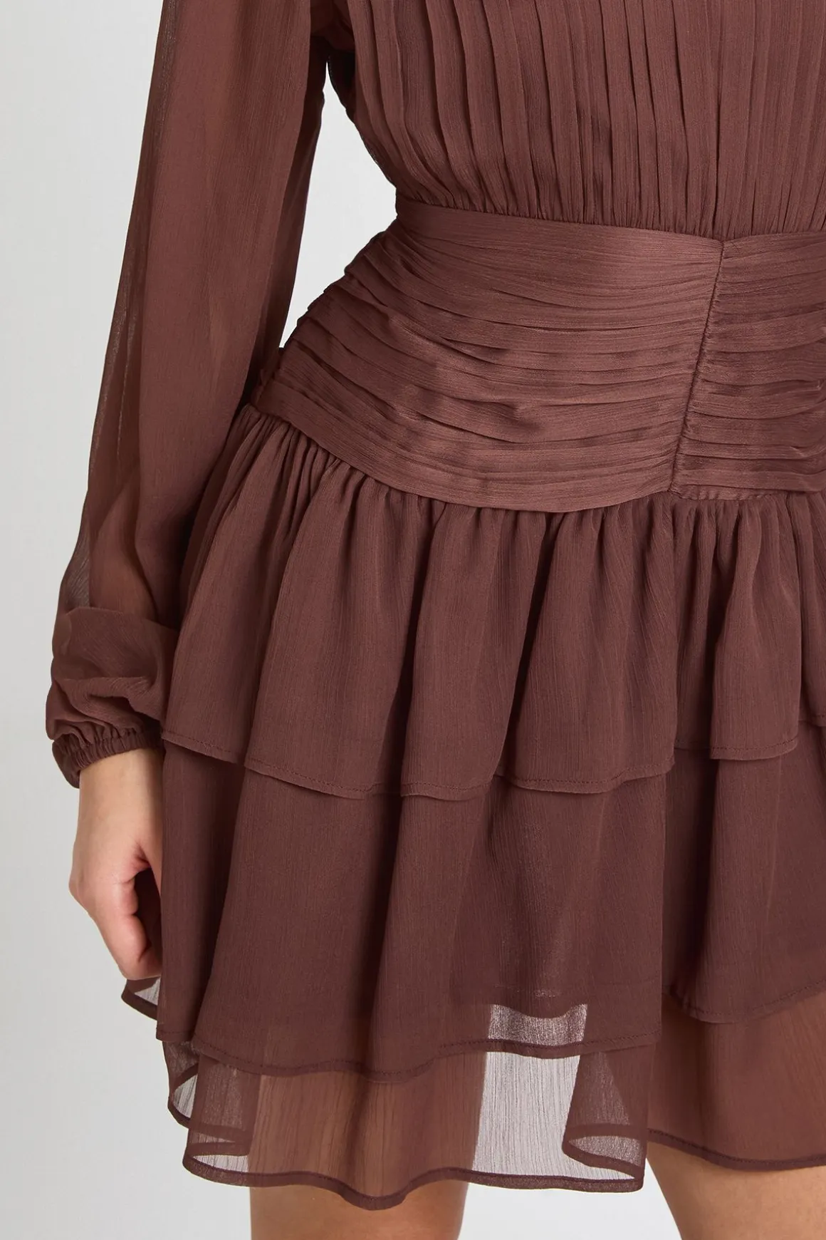 Robe Mini en Mousseline Froncée à Col Montant