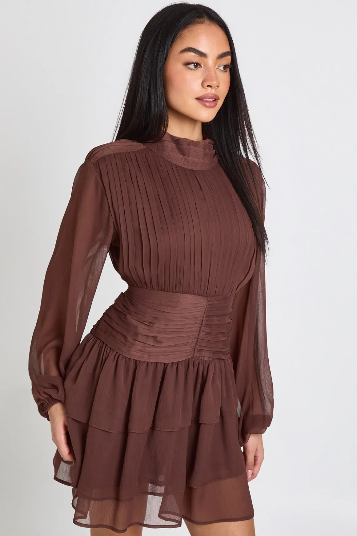 Robe Mini en Mousseline Froncée à Col Montant