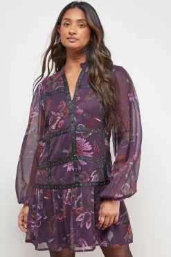 Robe Mini en Mousseline à Imprimé avec Détails de Finition Ornementée