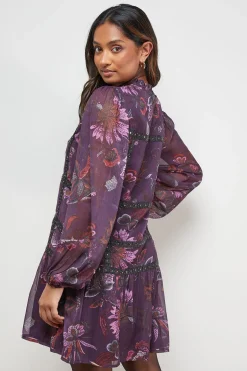 Robe Mini en Mousseline à Imprimé avec Détails de Finition Ornementée