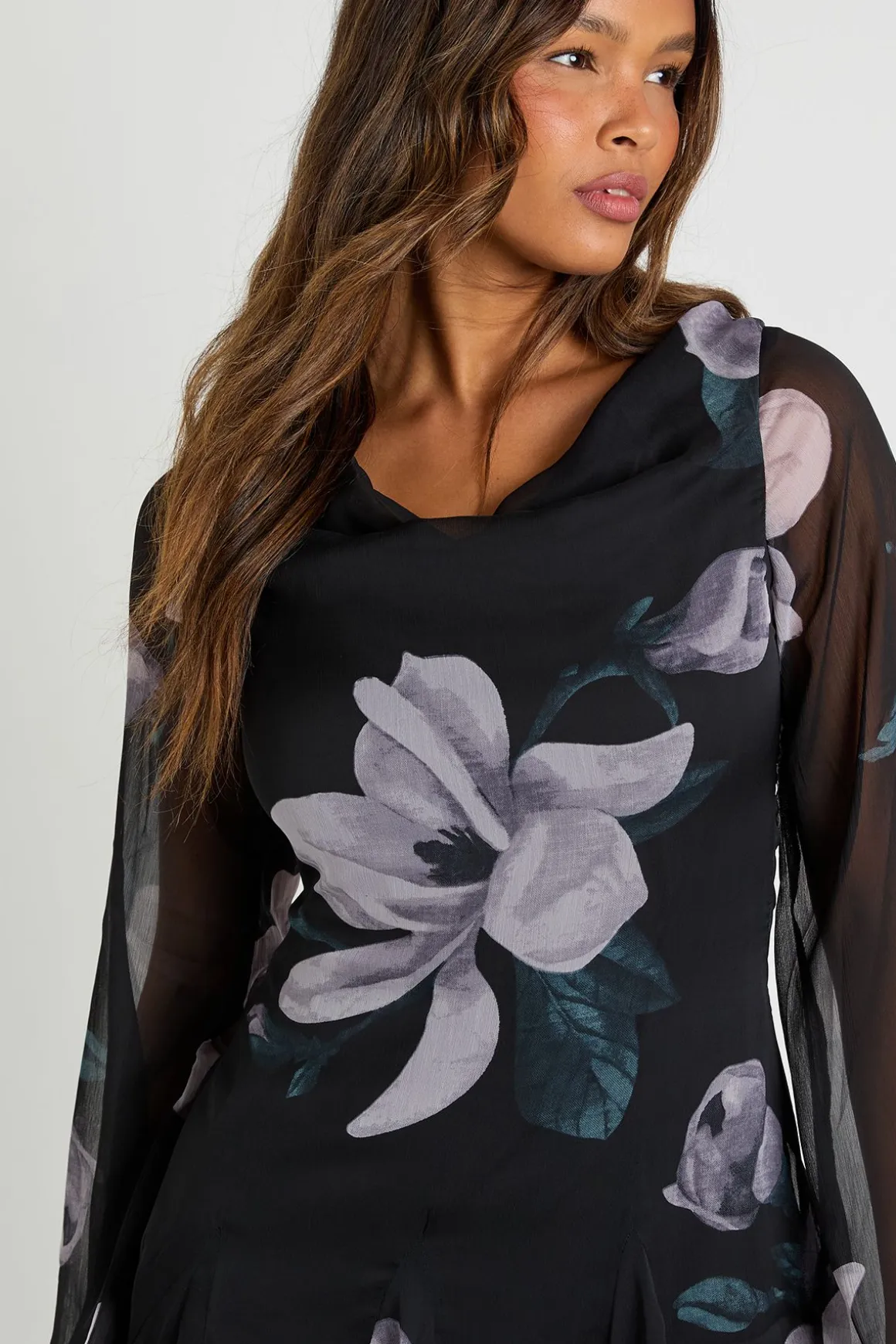 Robe Mini En Mousseline À Manches Longues Et Motif Floral