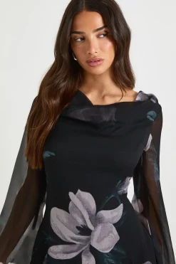 boohoo Robe Mini En Mousseline À Manches Longues Et Imprimé Floral Petite<Femme Robes À Manches Longues|Robes