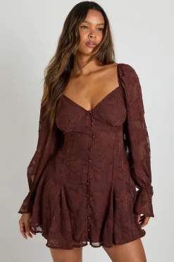 boohoo Robe Mini En Mousseline À Motif Floral Dévoré Avec Ourlet À Godets<Femme Looks Chocolat|Robes Patineuses