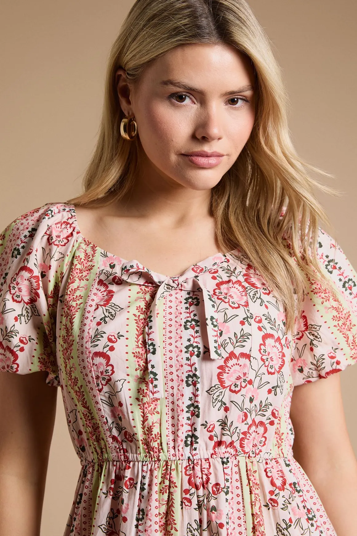 Robe Mini En Popeline À Manches Bouffantes Et Nœud Devant