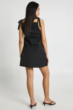 boohoo Robe Mini En Popeline À Épaules Nouées<Femme Robes|Robes Noires