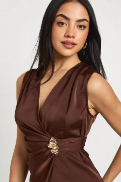boohoo Robe Mini En Satin Avec Détails De Garniture Et Drapé Frontal<Femme Looks Chocolat|Satin Et Dentelle
