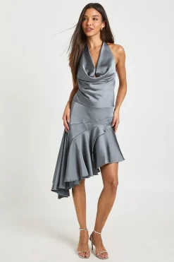 boohoo Robe Mini en Satin à Col Bénitier et Ourlet Asymétrique<Femme Satin Et Dentelle|Robes Patineuses