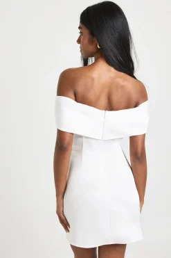 Robe mini en satin ruched à détails drapés Bardot