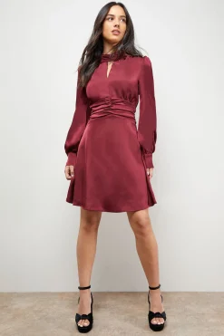 Oasis Robe Mini en Satin à Taille Froncée, Col Montant et Manches Bouffantes<Femme Satin Et Dentelle|Robes À Manches Longues