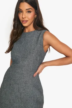 Robe mini en tweed sur mesure à ourlet plissé