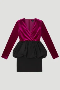 Robe Mini en Velours à Décolleté Plongeant et Basque en Taffetas à Manches Longues