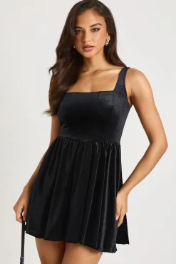 boohoo Robe mini en velours de style laitière à encolure carrée<Femme Robes Patineuses|Robes