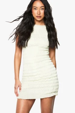 Robe mini froncée à manches cap