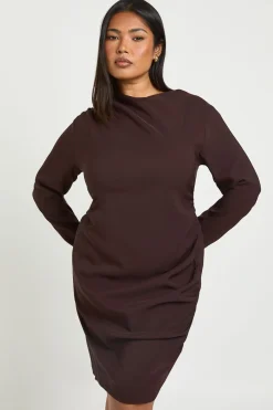 boohoo Robe Mini Froncée à Manches Longues Grande Taille<Femme Looks Chocolat|Robes Moulantes