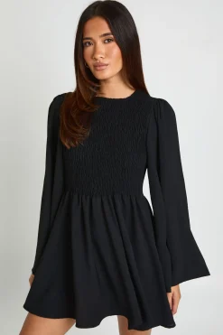 Robe Mini Froncée À Manches Évasées En Crêpe Martelé