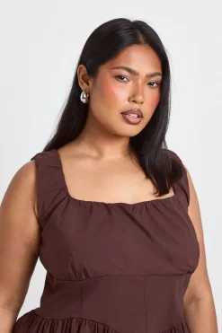 Robe Mini Grande Taille En Bengaline À Encolure Carrée