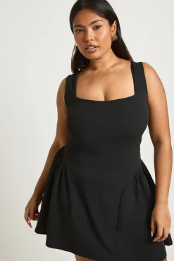 Robe Mini Grande Taille À Encolure Carrée Et Jupe Évasée