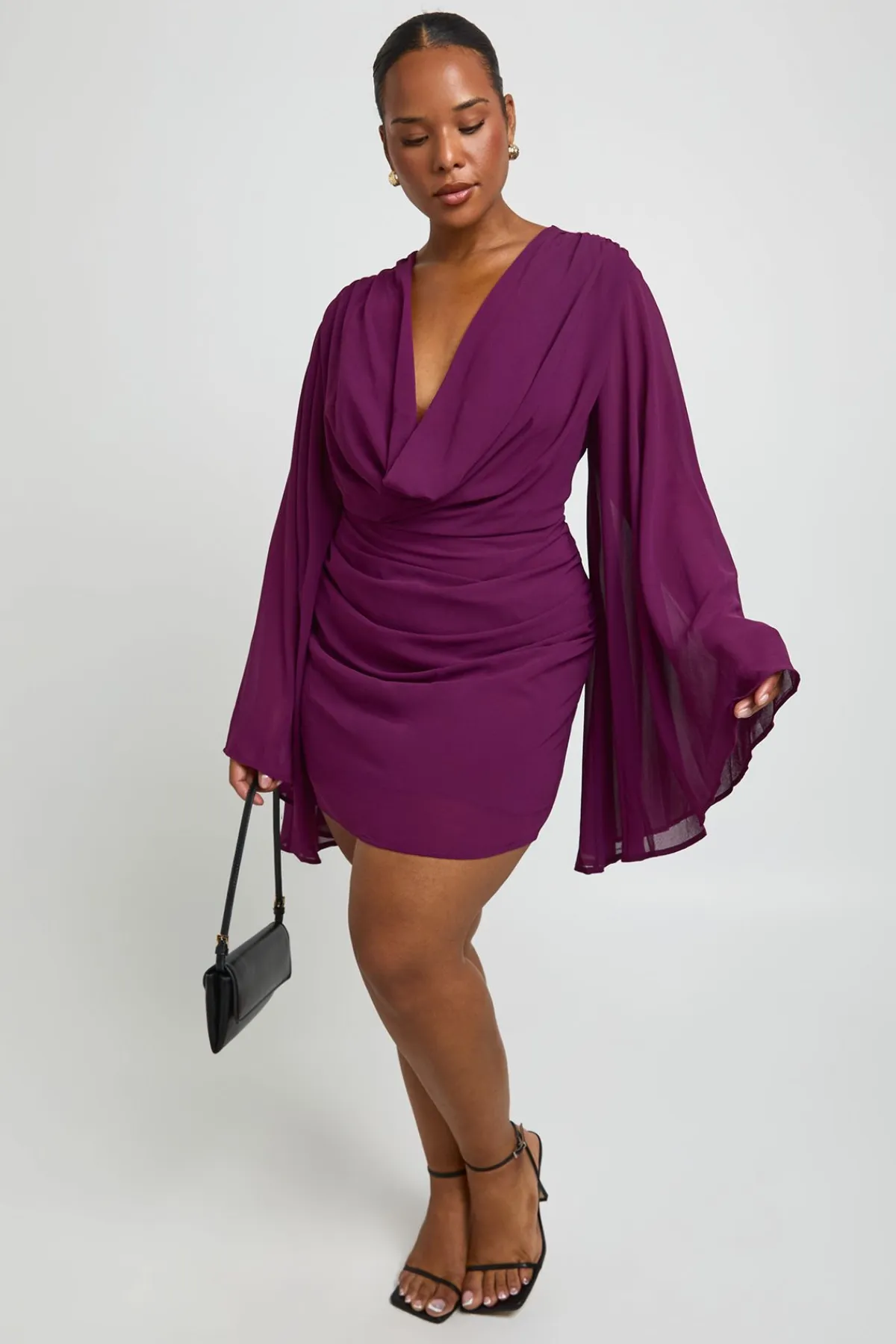 boohoo Robe Mini Grande Taille En Mousseline À Col Bénitier<Femme Robes Moulantes|Robes À Manches Longues