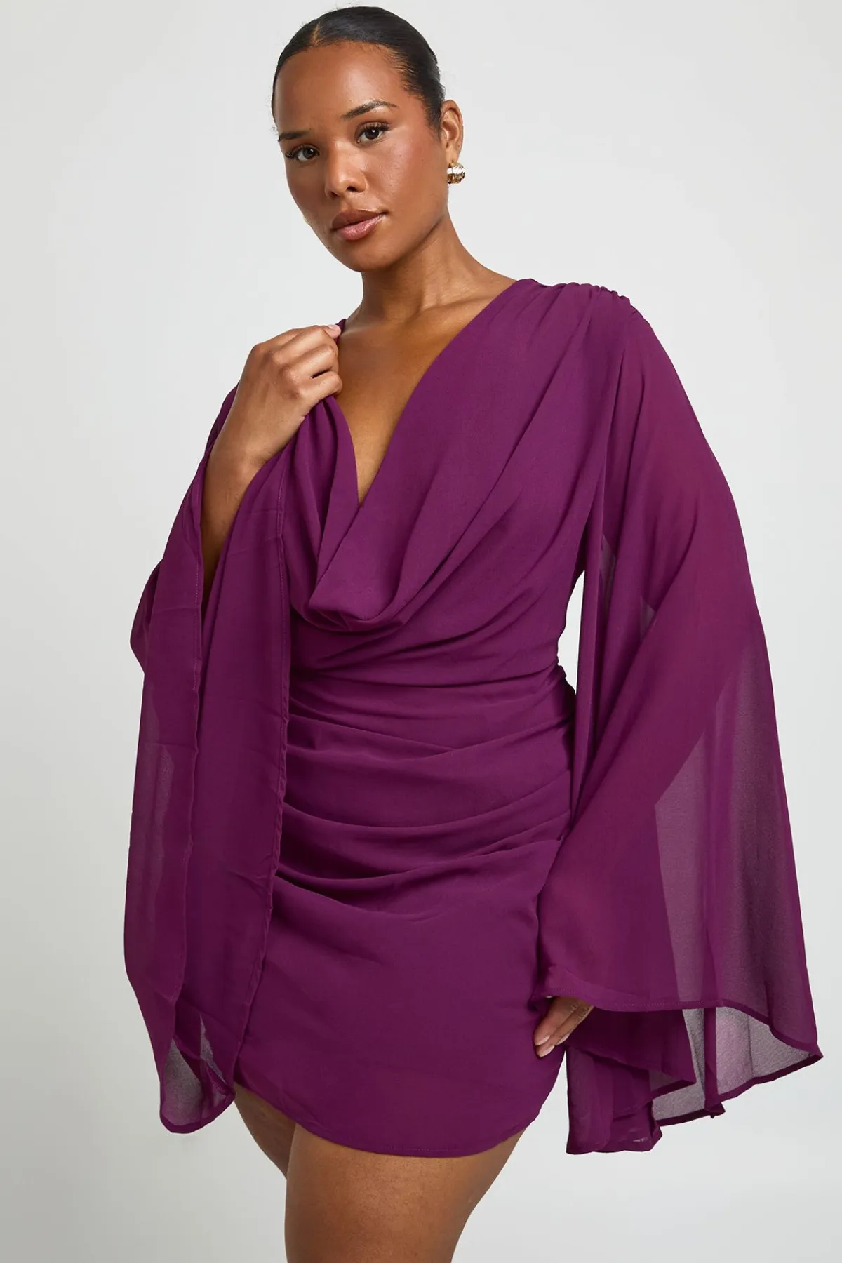 boohoo Robe Mini Grande Taille En Mousseline À Col Bénitier<Femme Robes Moulantes|Robes À Manches Longues