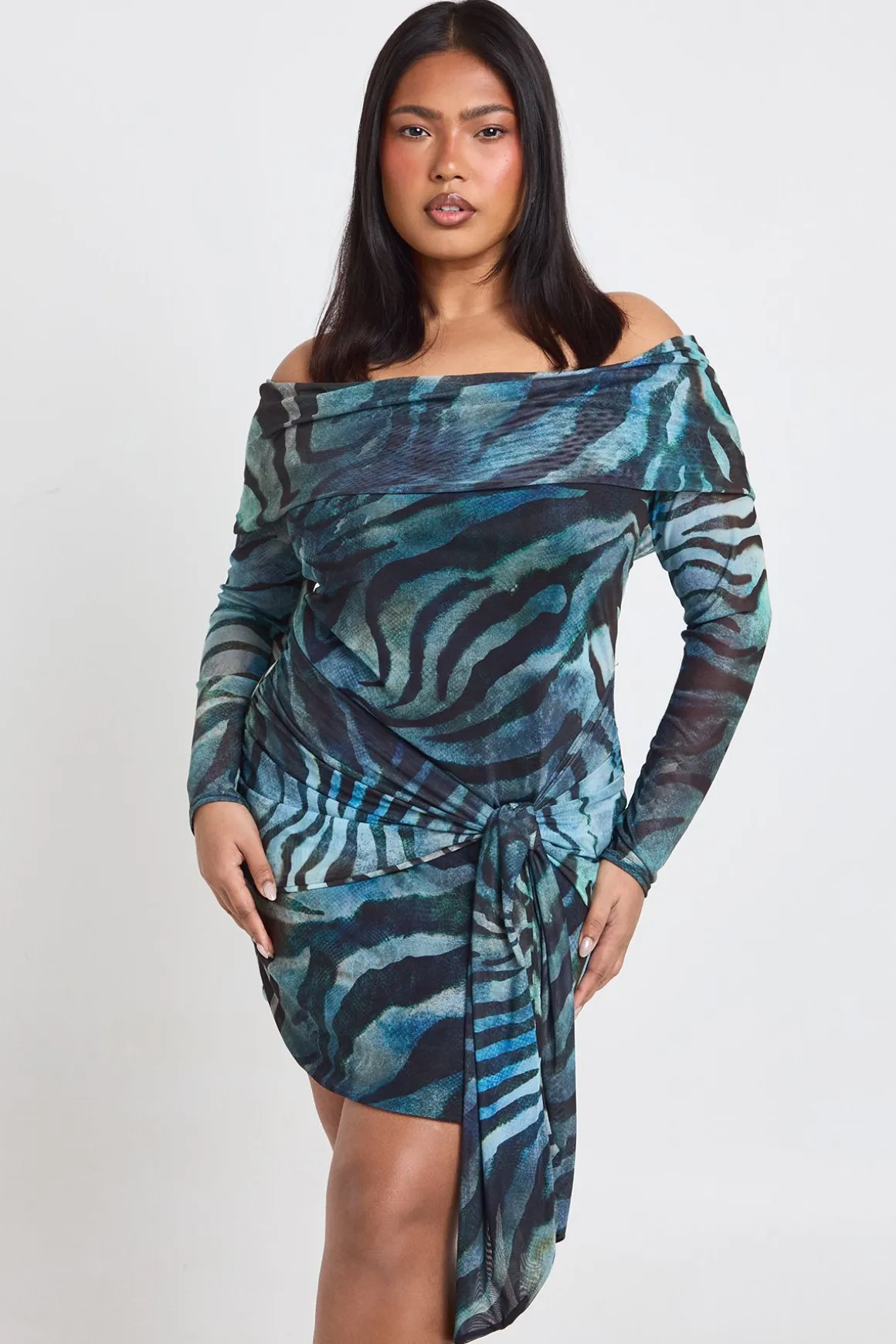Robe Mini Grande Taille Imprimé Animalier Mixte Col Bardot Avec Nœud Devant