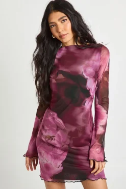 boohoo Robe Mini Grande Taille à Manches Évasées en Maille Florale<Femme Robes Moulantes|Robes À Manches Longues