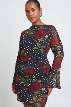 boohoo Robe Mini Grande Taille À Manches Évasées Et Encolure Slash Imprimé Roses Mixte<Femme Robes Moulantes|Robes À Manches Longues