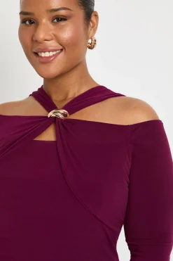 Robe mini grande taille à manches longues, décolleté halter et bordure dorée