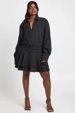 boohoo Robe Mini Grande Taille À Volants Froncés Et Texture<Femme Robes Patineuses|Robes À Manches Longues