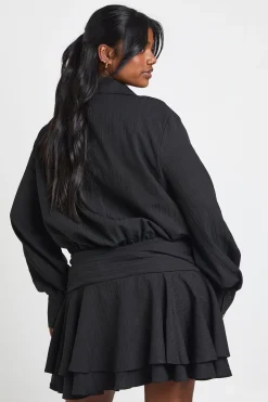 boohoo Robe Mini Grande Taille À Volants Froncés Et Texture<Femme Robes Patineuses|Robes À Manches Longues