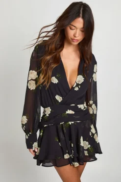 boohoo Robe mini à imprimé floral avec fronces à l'avant<Femme Robes À Manches Longues|Robes