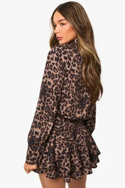 Robe mini à jupe froncée à volants imprimée léopard
