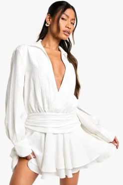 boohoo Robe mini à jupe texturée à fronces et volants<Femme Robes À Manches Longues|Robes