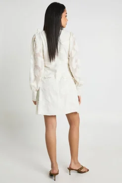 boohoo Robe Mini À Manches Bouffantes Et Détail Volant En Tissu Dévoré<Femme Robes À Manches Longues|Robes