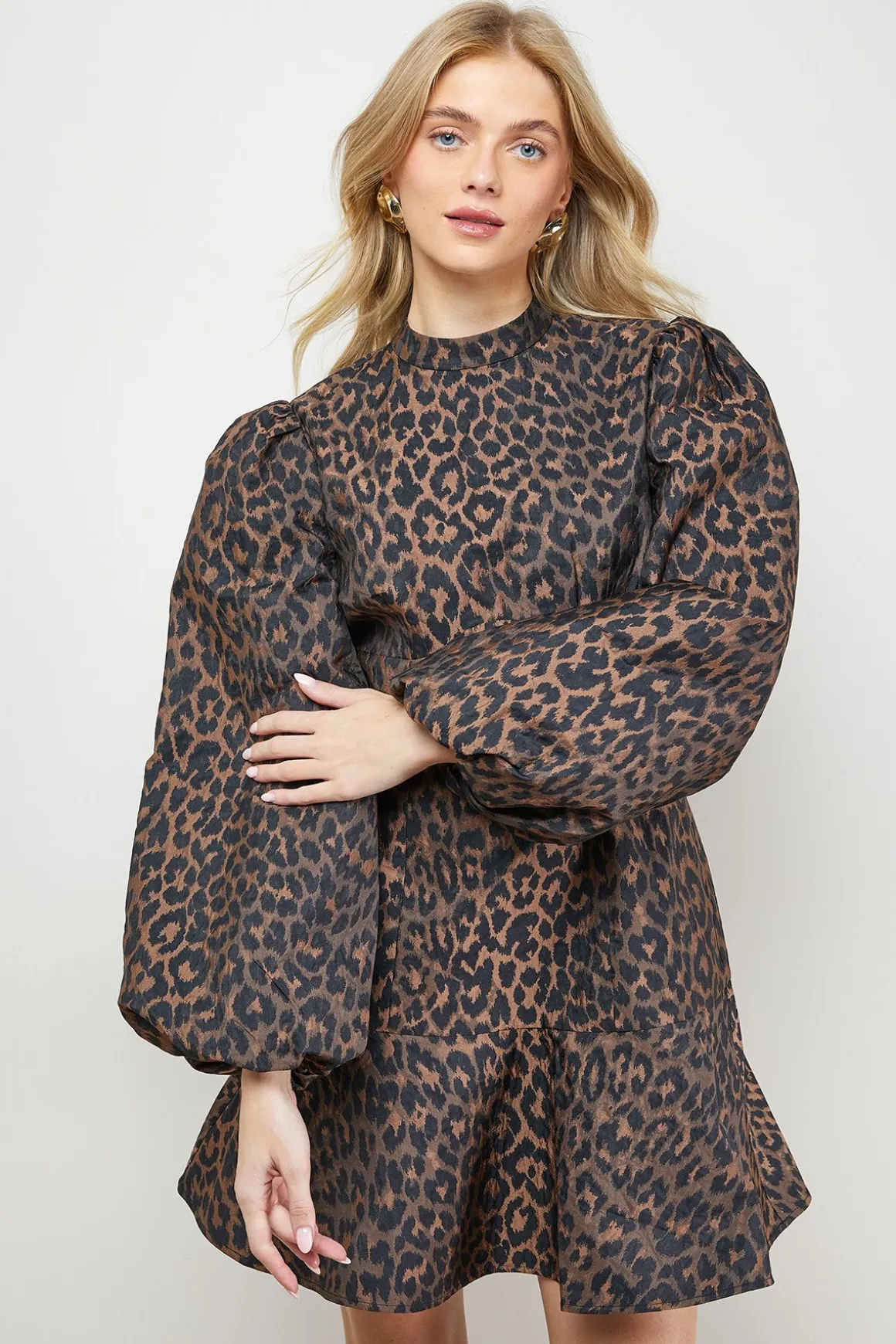 Robe Mini à Manches Bouffantes en Jacquard Imprimé Léopard