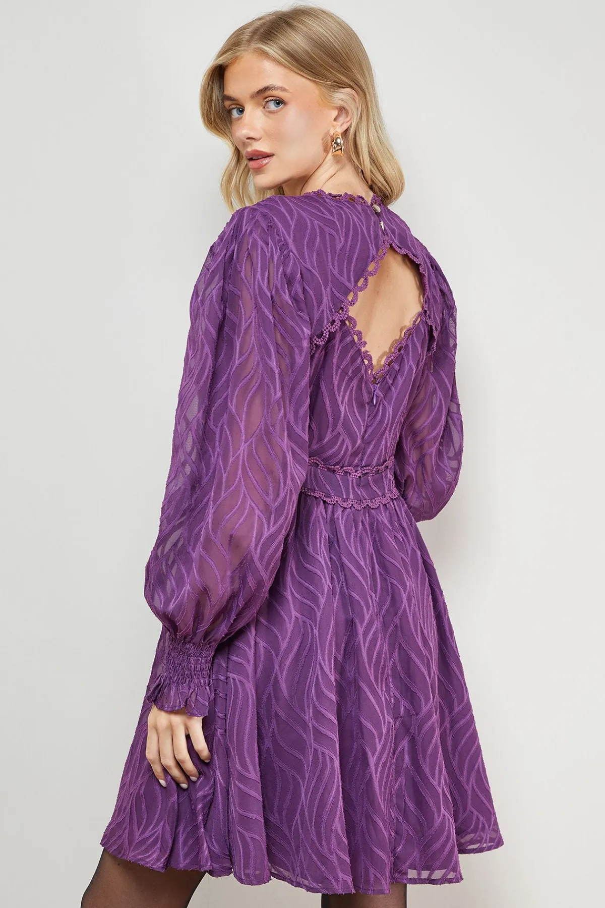Oasis Robe Mini à Manches Bouffantes avec Détails de Finition Jacquard Animal<Femme Robes Bohème|Robes À Manches Longues