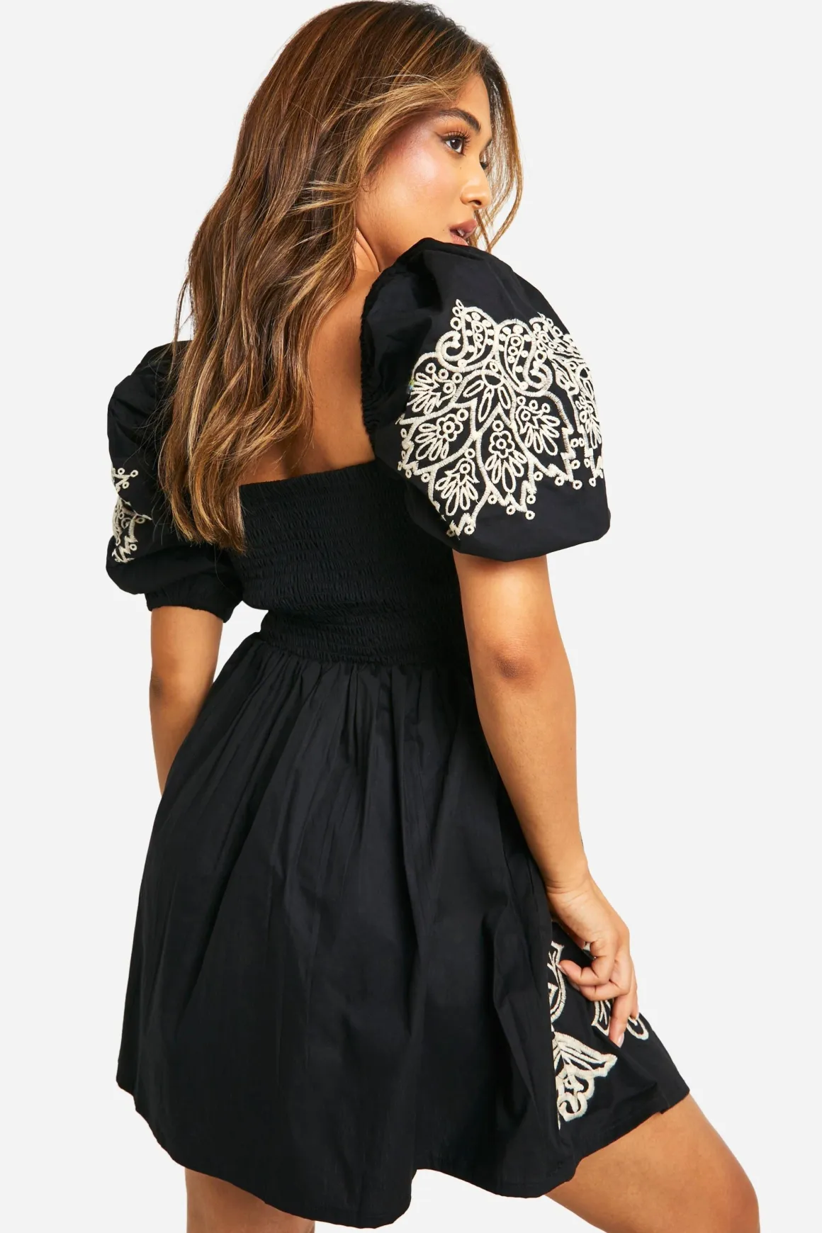 Robe Mini À Manches Bouffantes Brodée Petite Taille