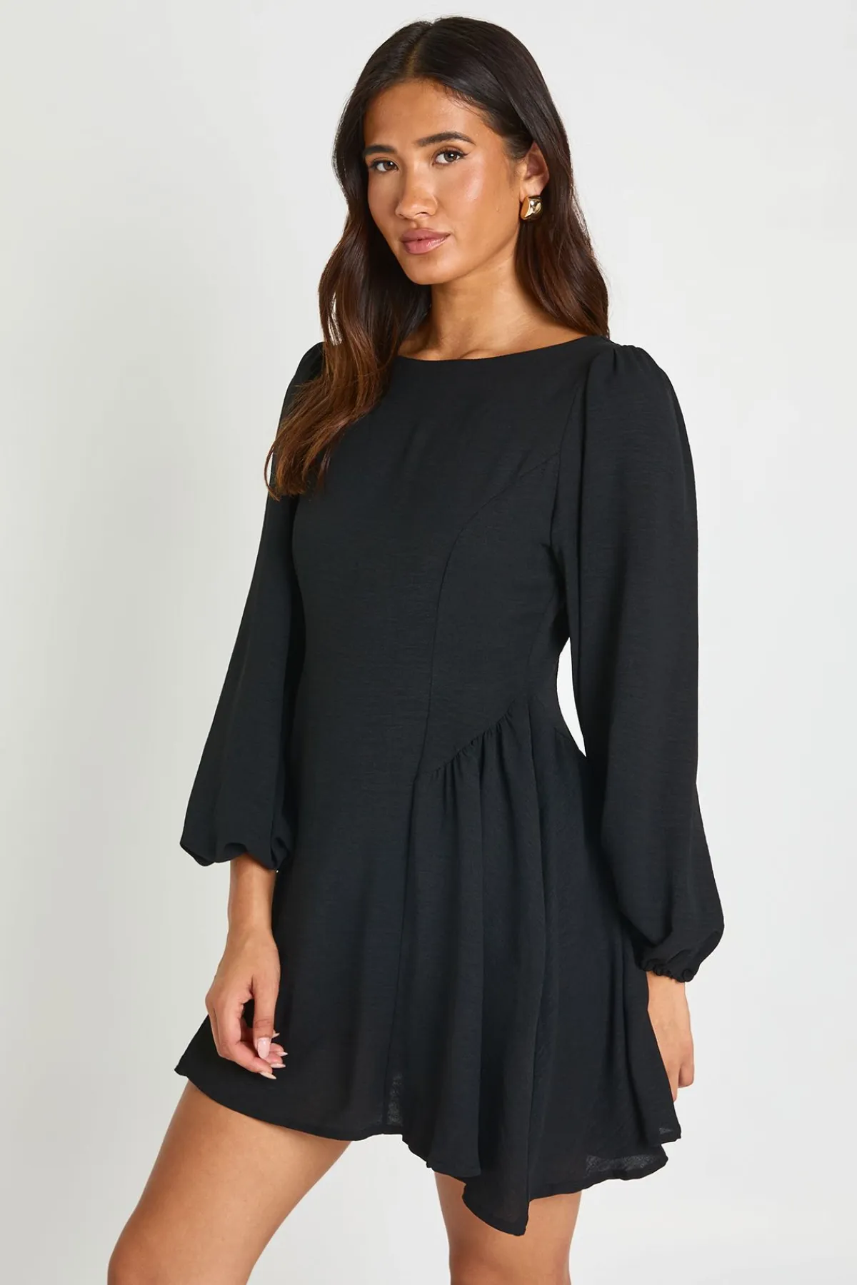 boohoo Robe Mini À Manches Bouffantes Et Texture Martelée<Femme Robes Patineuses|Robes À Manches Longues