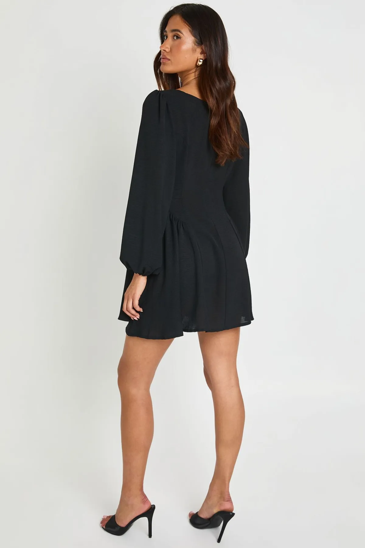 boohoo Robe Mini À Manches Bouffantes Et Texture Martelée<Femme Robes Patineuses|Robes À Manches Longues