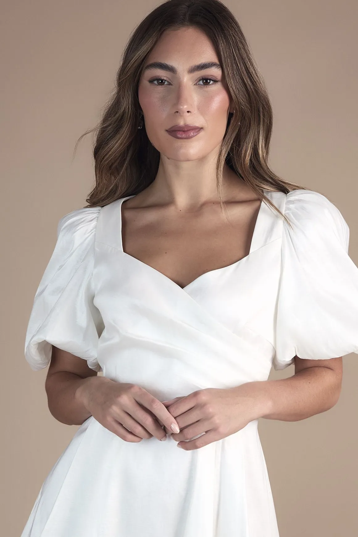 Robe Mini à Manches Bouffantes Robe de Mariée Avec Dos Noué