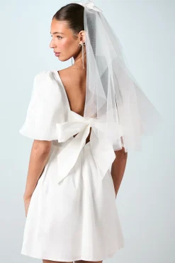 Robe Mini à Manches Bouffantes et Jupe Évasée avec Dos Noué