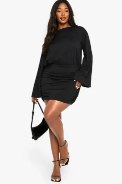 ROBE MINI À MANCHES CHAUVE-SOURIS DRAPÉE PLUS PREMIUM