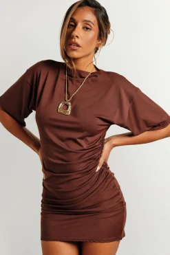 Robe Mini À Manches Courtes Avec Taille Froncée Ultra Douce