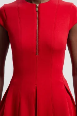 Robe Mini à Manches Courtes Plissée avec Détail Zip en Néoprène