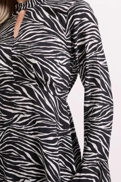 Dorothy Perkins Robe Mini à Manches Longues avec Découpe au Décolleté<Femme Toutes Les Robes|Robes À Manches Longues